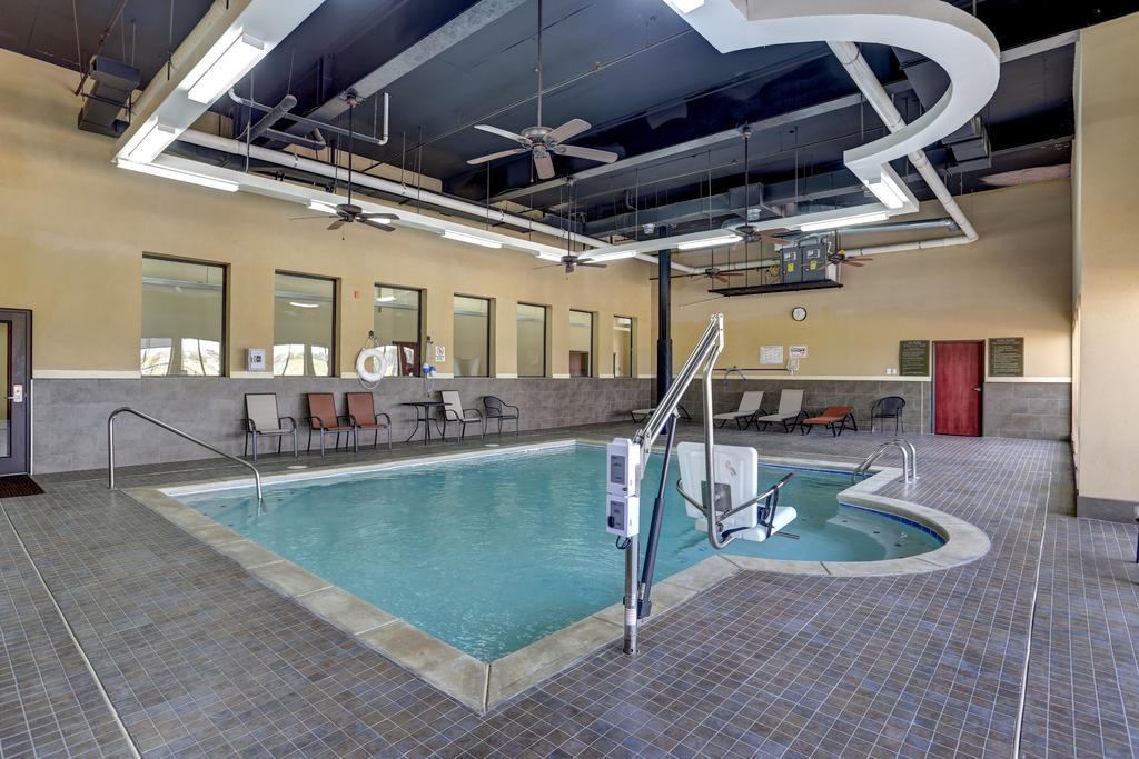 Comfort Suites Batesville Exterior photo