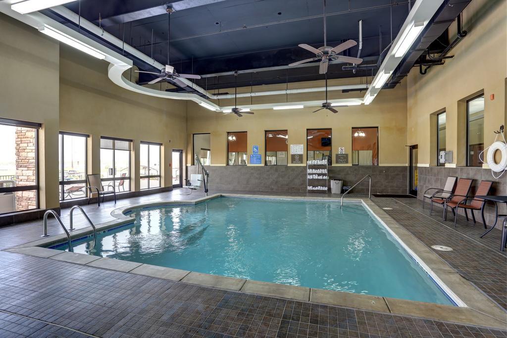 Comfort Suites Batesville Exterior photo