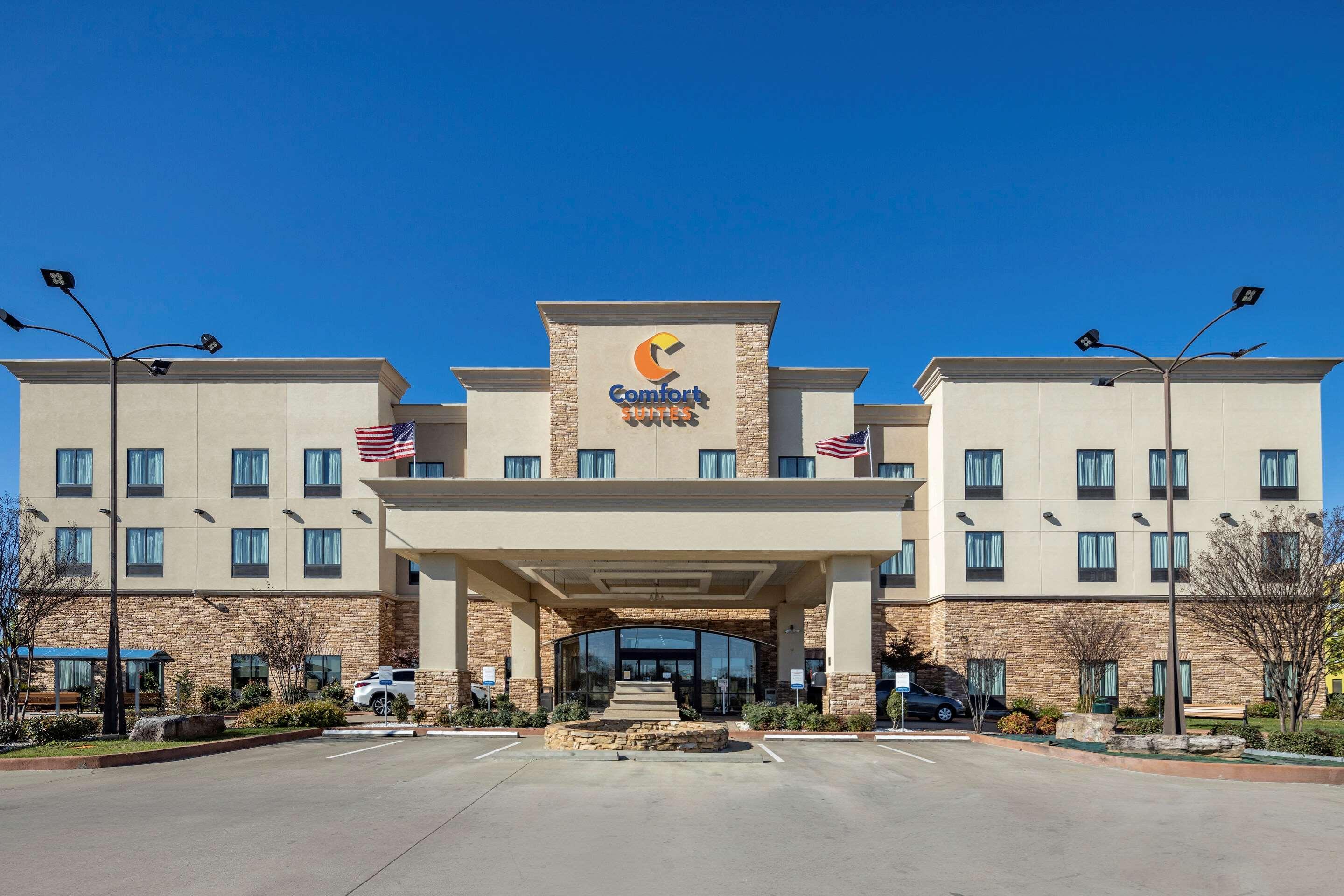 Comfort Suites Batesville Exterior photo