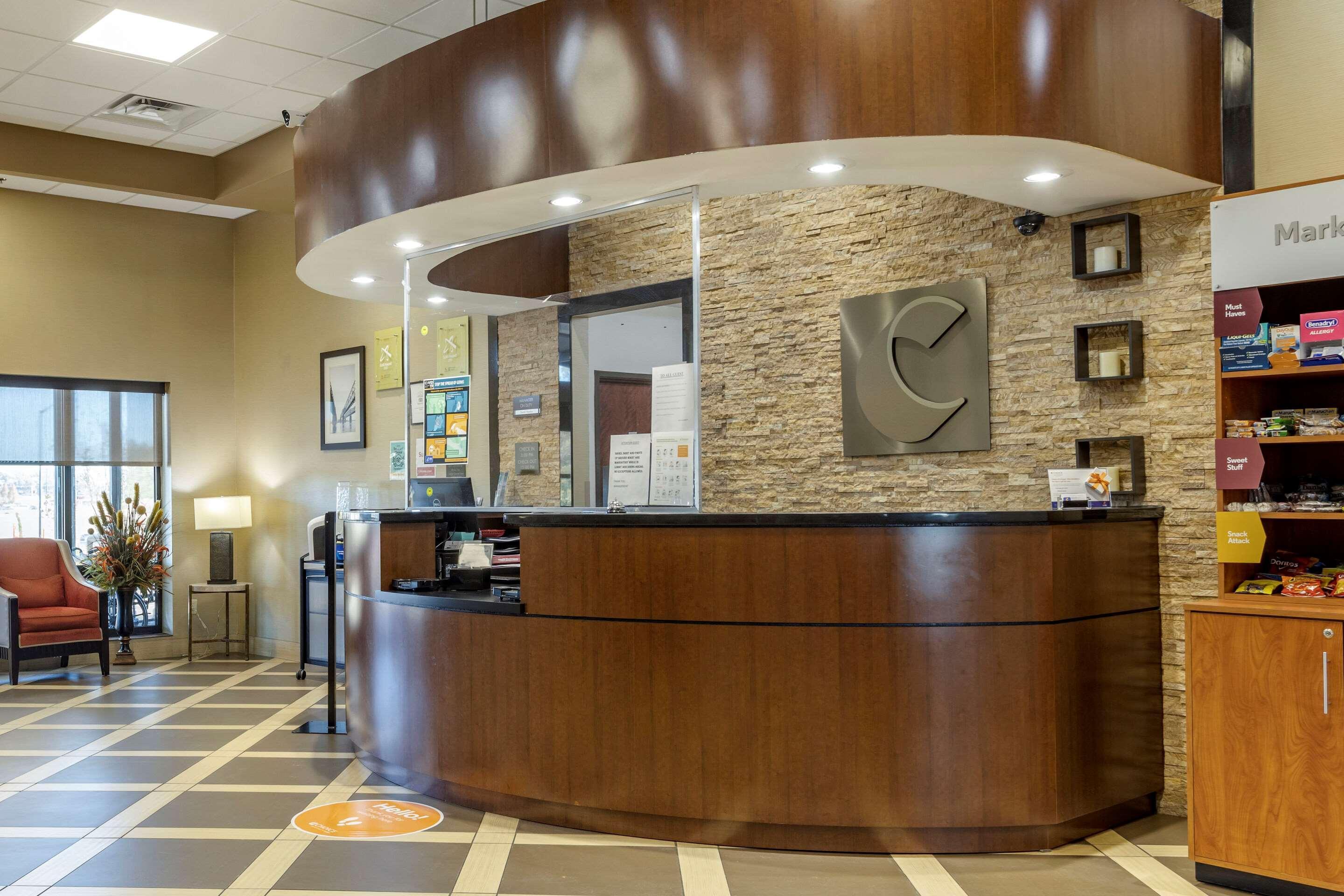 Comfort Suites Batesville Exterior photo