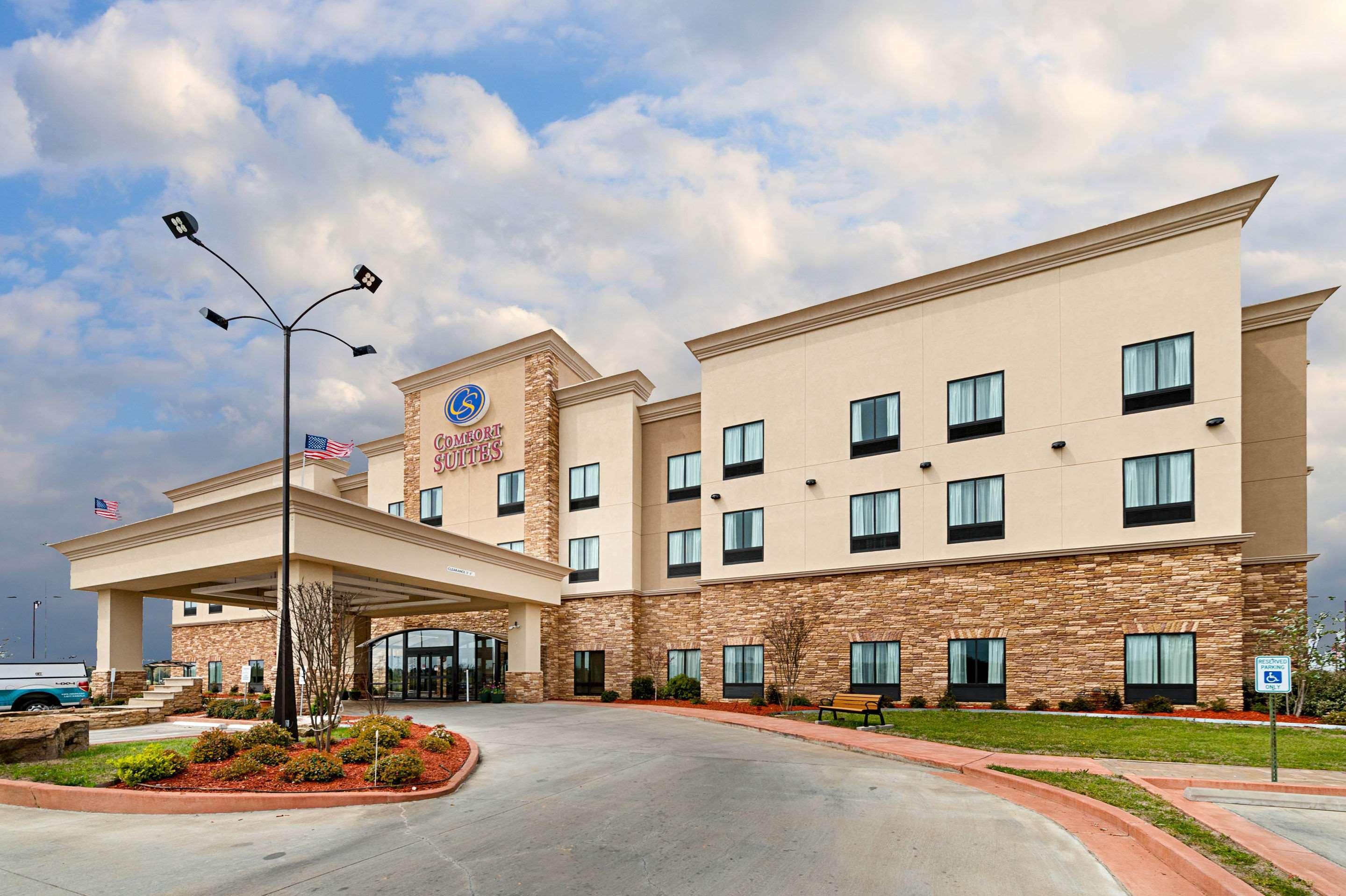 Comfort Suites Batesville Exterior photo
